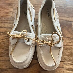 Sperry Women's Beige Boat Moccasins with Gold Laces